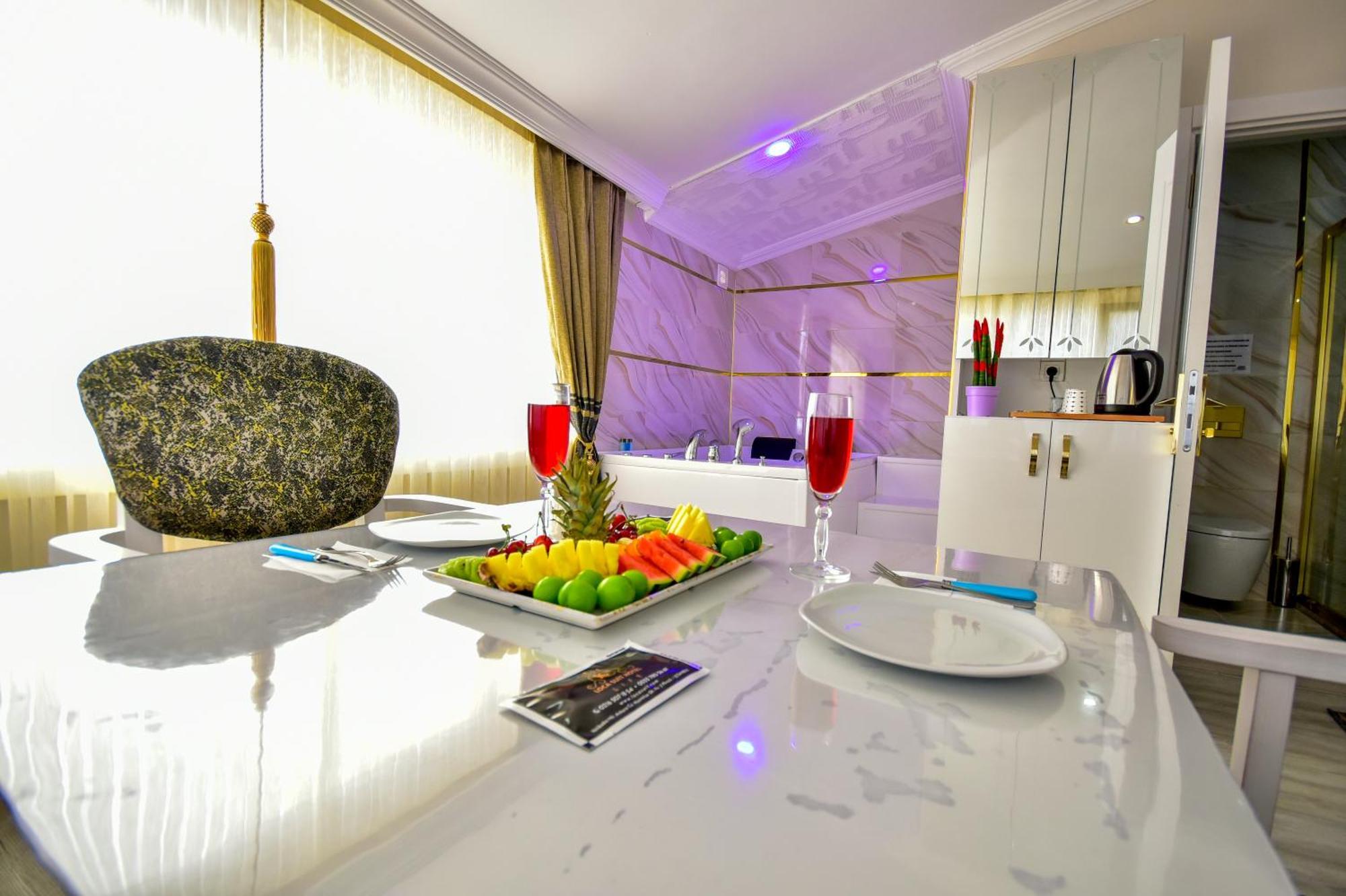 Loca Suit Life Airport Hotel 이스탄불 외부 사진